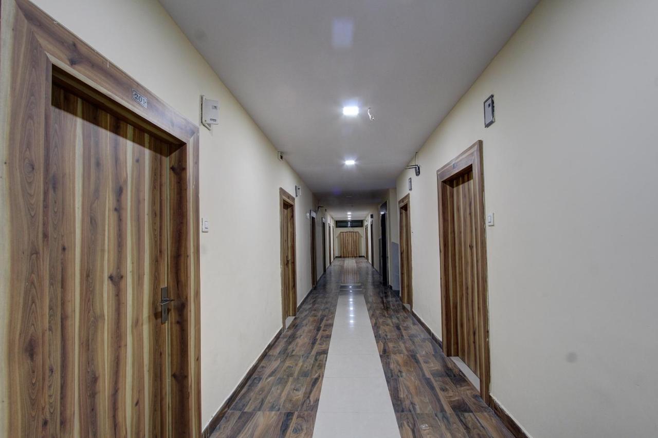Collection O 38566 Mk Hotel And Lodge Gulbarga Esterno foto