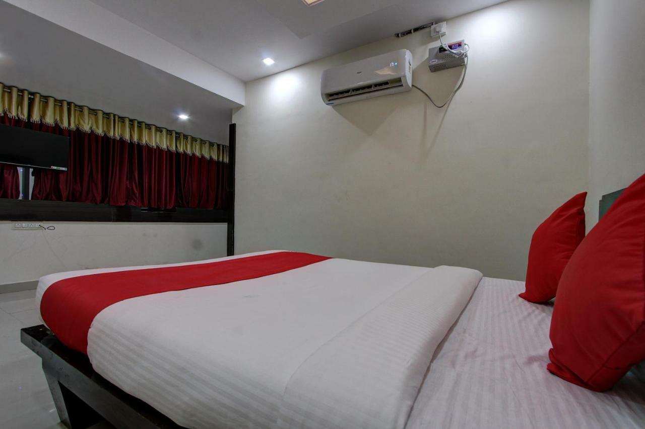 Collection O 38566 Mk Hotel And Lodge Gulbarga Esterno foto